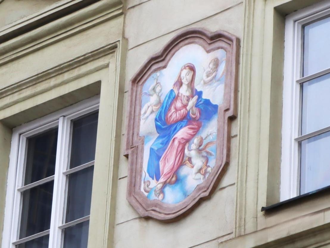 At The Blue Lion & Parking Assistance Praga Exterior foto